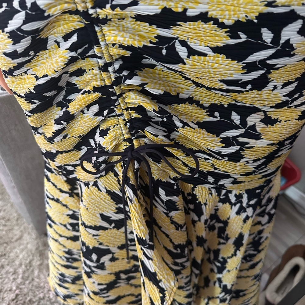 C/Meo Collective MIDI dress. Size medium - Picture 7 of 7